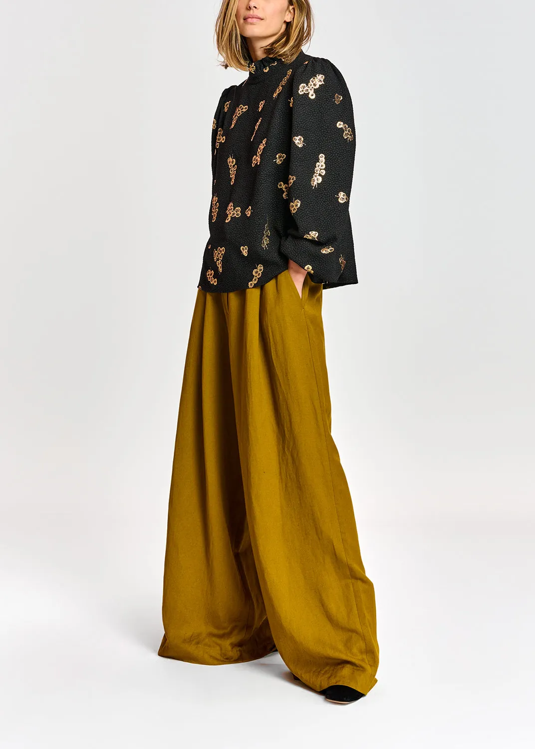 Adries ruffle collar top