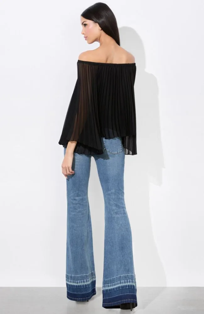 Aundrea Off The Shoulder Pleated Blouse