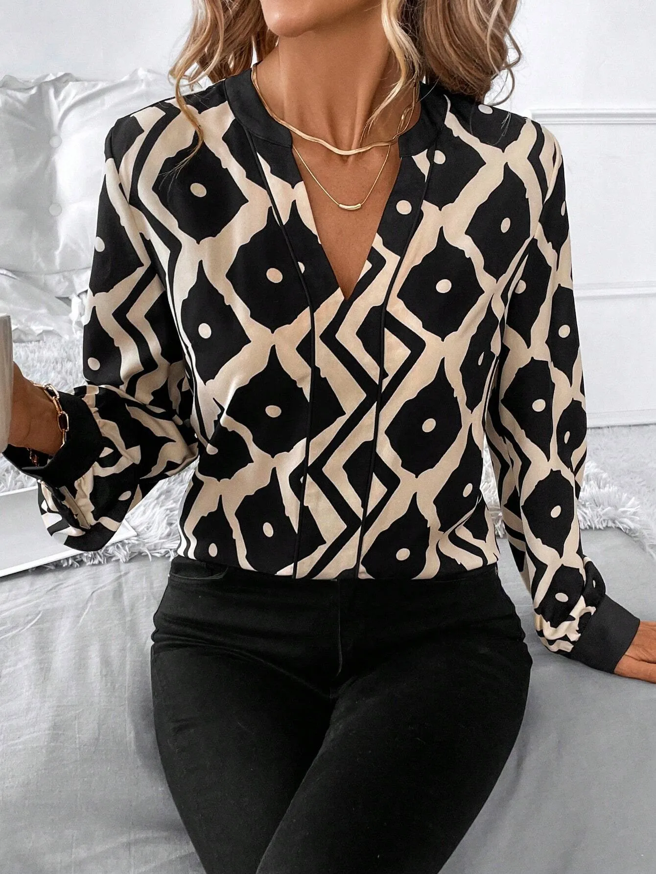 Clasi Women's Contrast Color Satin Long Sleeve Fitted Blouse, Suitable For Daily Wear, Party And Romantic Dates, Spring Autumn Winter