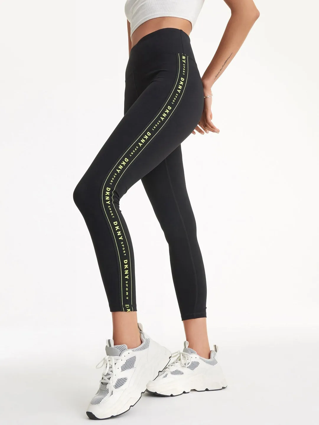 Dkny Women Black Solid Fitted Legging
