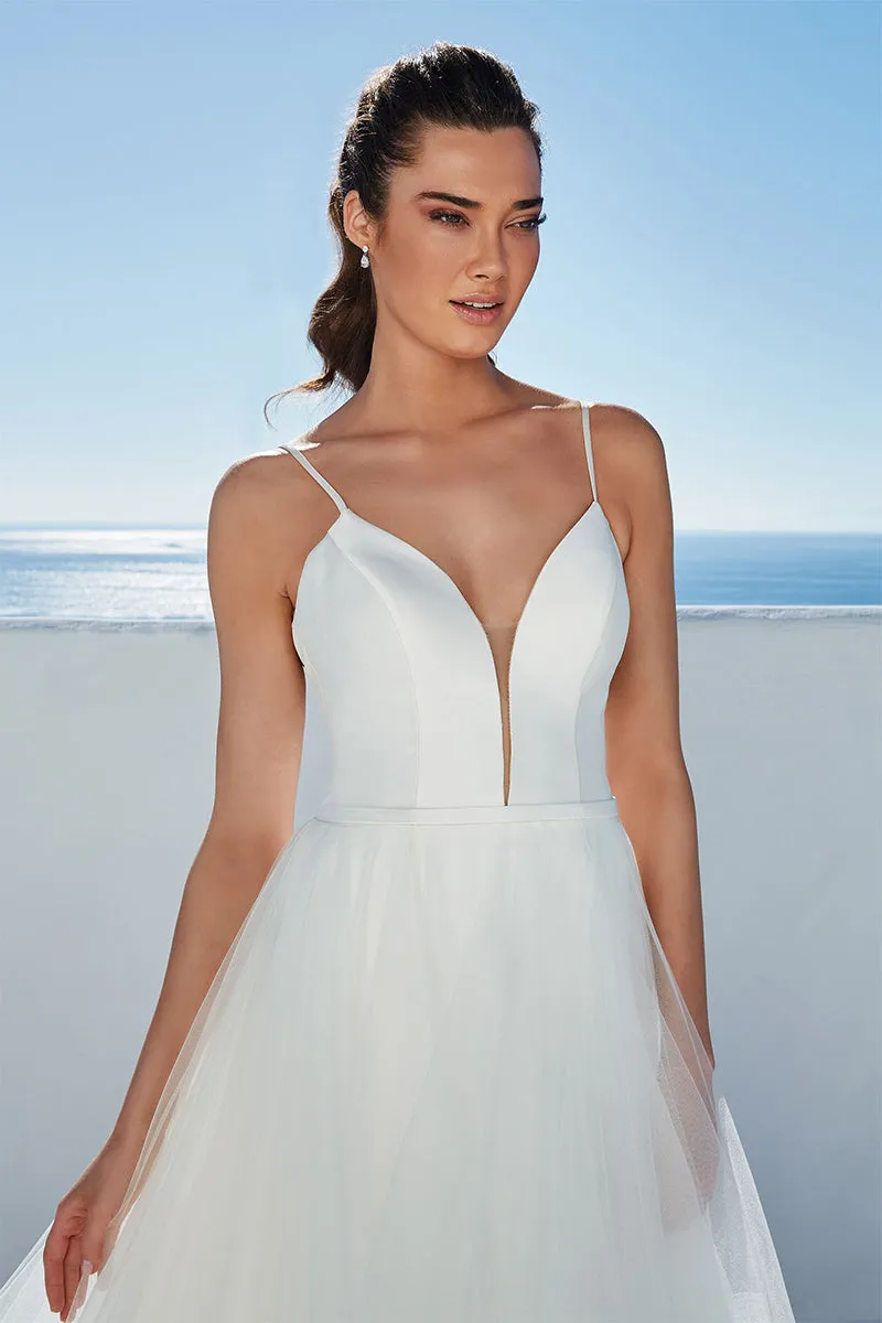 Henri Tiered Graceful Tulle Wedding Dress