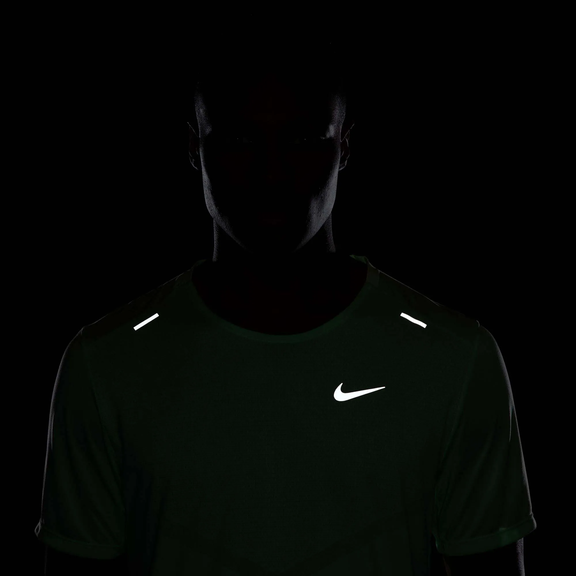 Nike | Men's Rise 365 Dri-FIT Short-Sleeve Running Top - Vapor Green