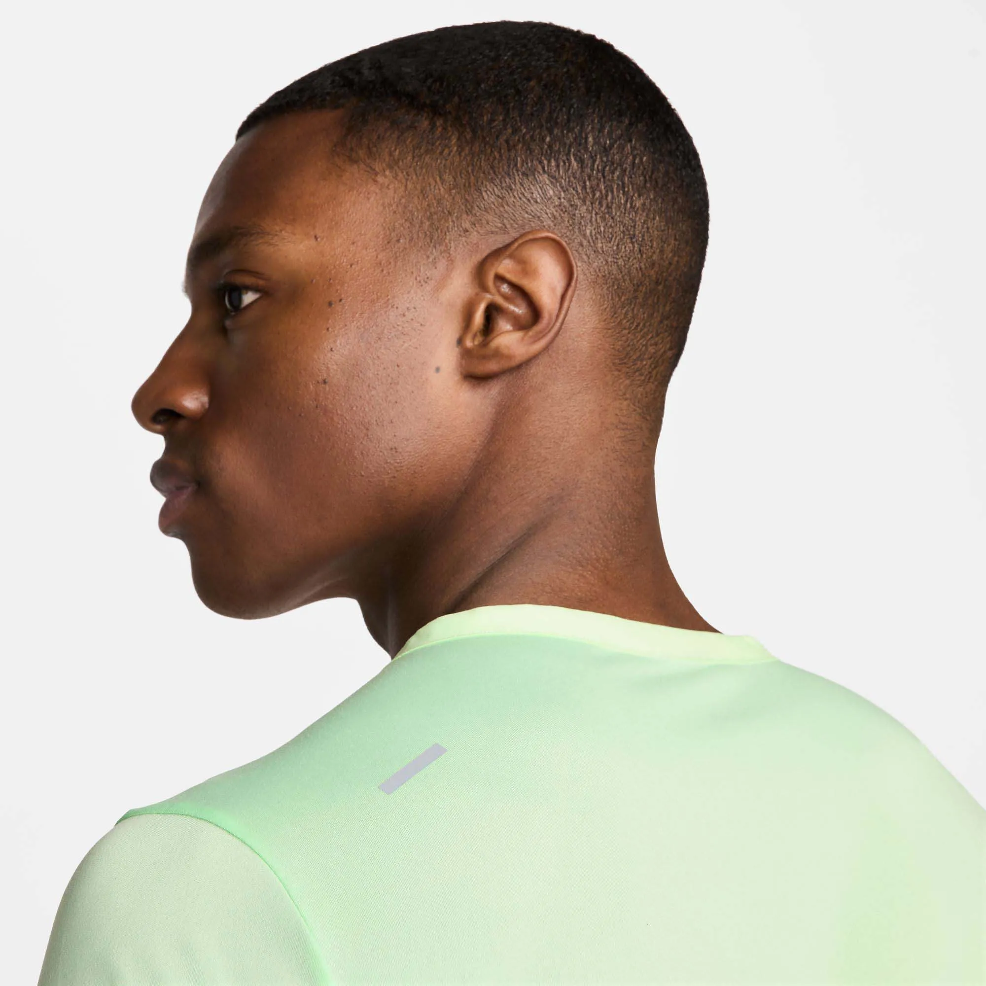 Nike | Men's Rise 365 Dri-FIT Short-Sleeve Running Top - Vapor Green