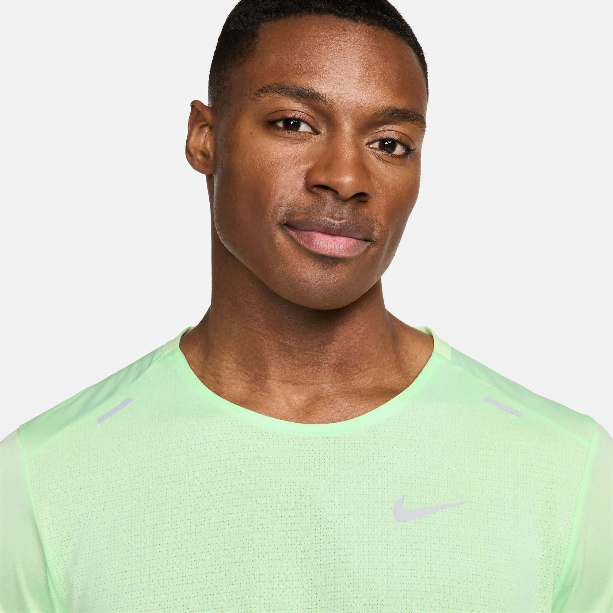 Nike | Men's Rise 365 Dri-FIT Short-Sleeve Running Top - Vapor Green
