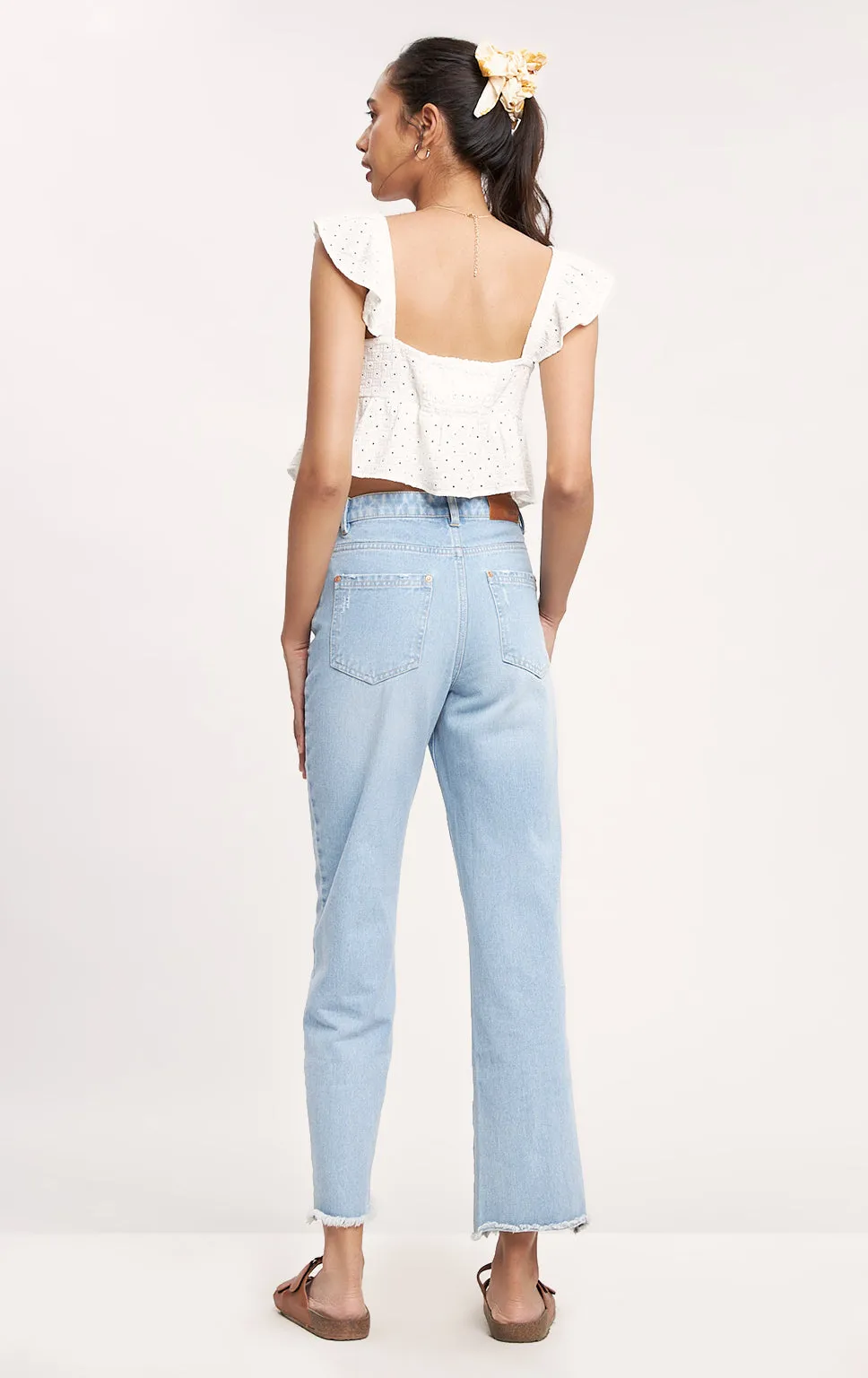 ROMANTIC EYELET KNOTTED TOP WITH RUFFLES