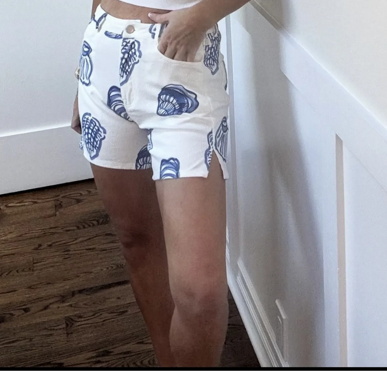 SEASHELL PRINT SHORTS