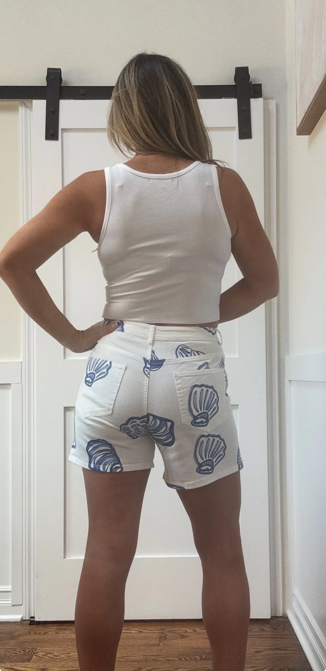 SEASHELL PRINT SHORTS