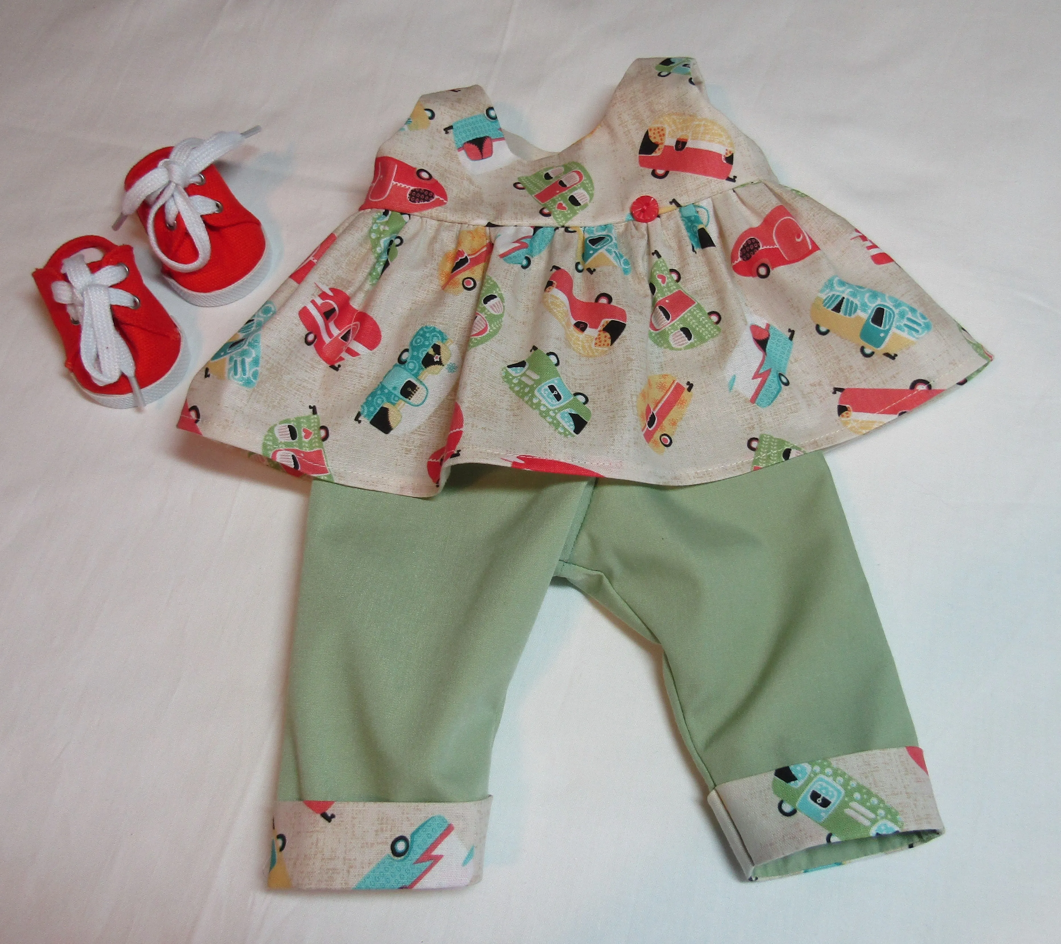 Travel Trailer Tunic & Capris 18 inch Doll