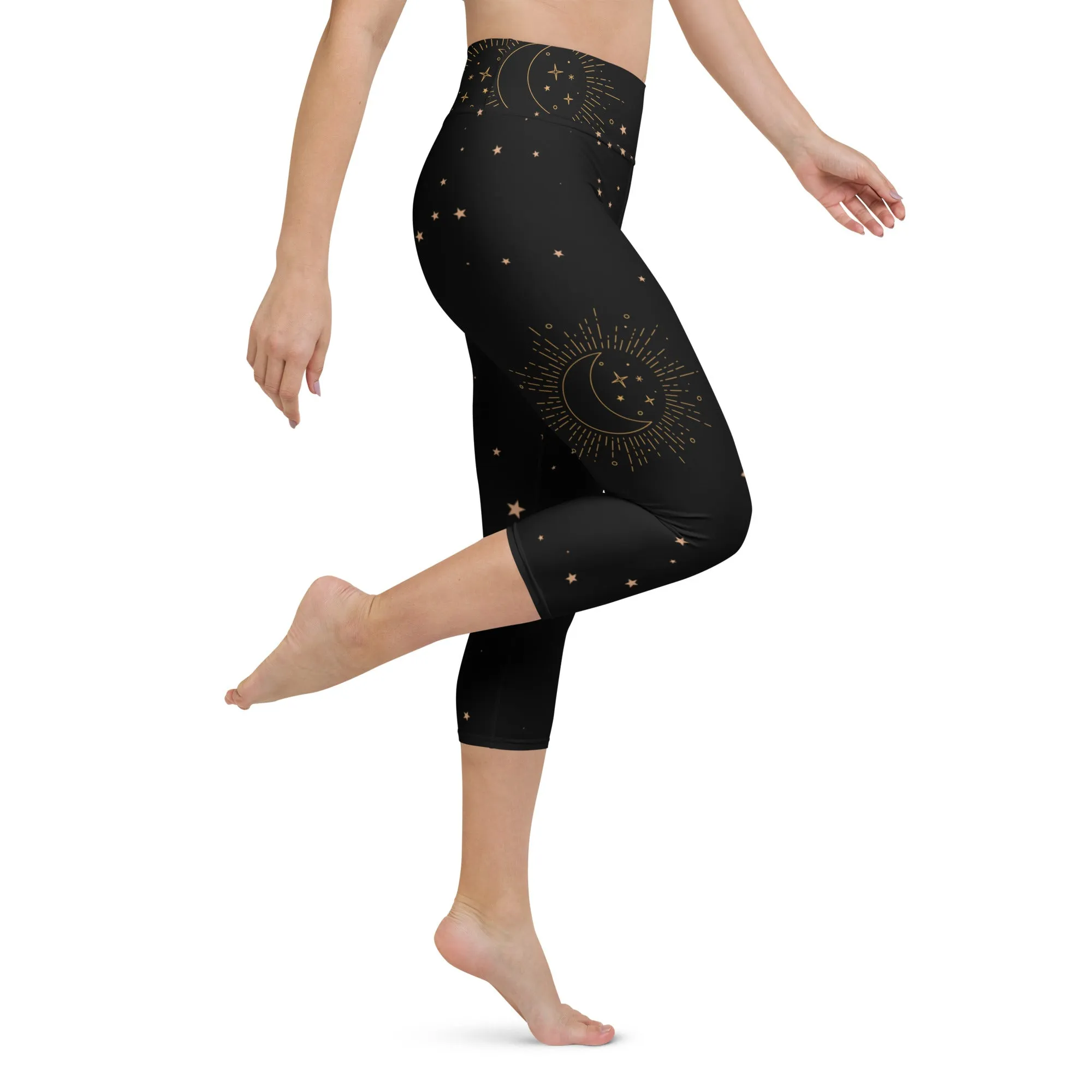 Women's star print black capri