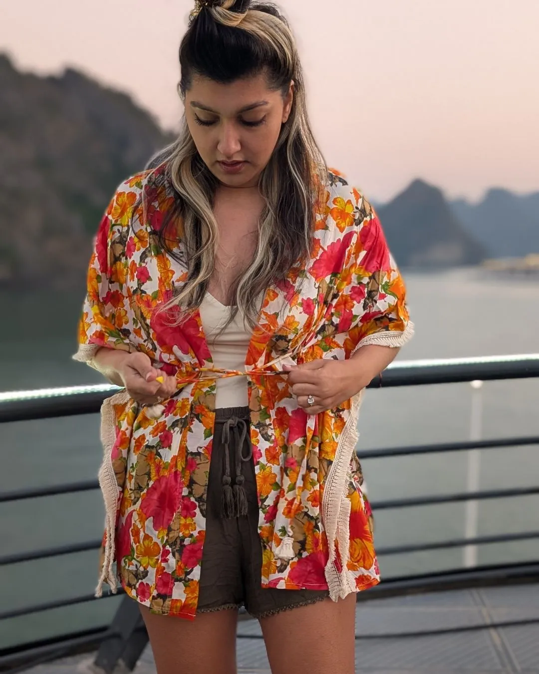 Women's Summer Shrug | Hibicus